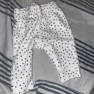 Carter’s Pants with hearts , NB , girl